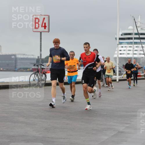 13.09.2026 - Kiel Lauf Andreas Tolksdorf http://msf.ph/oto/10477481 13.09.2026 11:50:39 Kiellinie 4, 8, 5, 3, 3990 meine-sportfotos.de