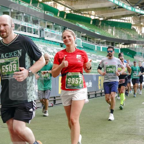 13.09.2026 - 21. swb-Marathon Bremen Michael Burmester http://msf.ph/oto/10477525 13.09.2026 13:17:30 Laufen im Stadion 134, 153, 231, 267, 271, 311, 404, 449, 588, 732, 753, 837, 990, 1057, 1185, 1312, 1424, 1425, 1465, 1539, 1790, 1813, 1825, 1844, 1868, 1987, 2056, 2067, 2096, 2123, 2259, 2351, 2357, 2358, 2363, 2381, 2389, 2419, 2532, 2550, 2562, 2579, 2586, 2601, 2647, 2655, 2664, 2698, 2778, 2797, 2799, 2821, 2846, 2849, 2880, 2893, 2974, 2984, 2996, 3104, 3133, 3146, 3180, 3195, 3210, 3213, 3314, 3337, 3366, 3387, 3421, 3431, 3476, 3479, 3501, 3506, 3537, 3548, 3633, 3654, 3740 meine-sportfotos.de