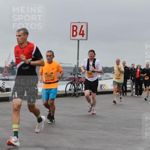 13.09.2026 - Kiel Lauf Andreas Tolksdorf http://msf.ph/oto/10477546 13.09.2026 11:50:41 Kiellinie 3990, 4, 2458 meine-sportfotos.de