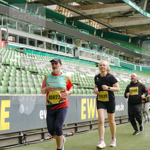 13.09.2026 - 21. swb-Marathon Bremen Michael Burmester http://msf.ph/oto/10477556 13.09.2026 10:39:58 Laufen im Stadion 10135, 10138, 10139, 10156, 10169, 10188, 10204, 10213, 10217, 10229, 10234, 10238, 10259, 10260, 10279, 10280, 10299, 10314, 10321, 10360, 10363, 10364, 10378, 10386, 10404, 10406, 10417, 10424, 10435, 10455, 10457, 10469, 10484, 10493, 10501, 10505, 10510, 10511, 10556, 10570, 10576, 10580, 10582, 10595, 10599, 10609, 10616, 10619, 10630, 10653, 10660, 10662, 10664, 10686, 10696, 10712, 10737, 10743, 10751 meine-sportfotos.de