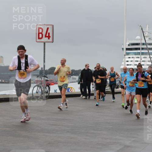 13.09.2026 - Kiel Lauf Andreas Tolksdorf http://msf.ph/oto/10477557 13.09.2026 11:50:42 Kiellinie 4, 2458, 7037, 7626, 3371 meine-sportfotos.de
