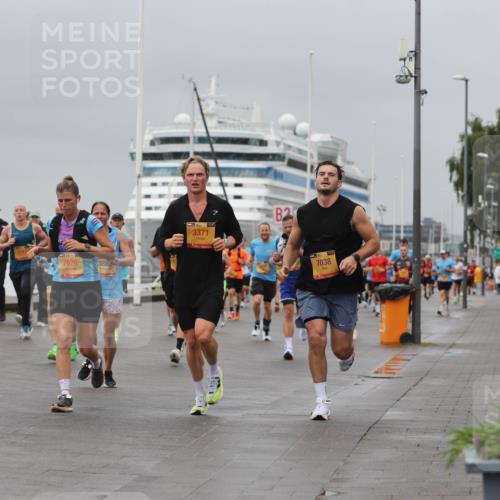 13.09.2026 - Kiel Lauf Andreas Tolksdorf http://msf.ph/oto/10477586 13.09.2026 11:50:43 Kiellinie 4, 1548, 7626, 3888, 3371, 2, 7038 meine-sportfotos.de