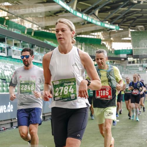 13.09.2026 - 21. swb-Marathon Bremen Michael Burmester http://msf.ph/oto/10477593 13.09.2026 13:17:31 Laufen im Stadion 134, 153, 231, 267, 271, 311, 404, 449, 588, 732, 753, 837, 990, 1057, 1185, 1312, 1424, 1425, 1465, 1539, 1790, 1813, 1825, 1844, 1868, 1987, 2056, 2067, 2096, 2123, 2259, 2351, 2357, 2358, 2363, 2381, 2389, 2419, 2532, 2550, 2562, 2579, 2586, 2601, 2647, 2655, 2664, 2698, 2778, 2797, 2799, 2821, 2846, 2849, 2880, 2893, 2974, 2984, 2996, 3104, 3133, 3146, 3180, 3195, 3210, 3213, 3314, 3337, 3366, 3387, 3421, 3431, 3476, 3479, 3501, 3506, 3537, 3548, 3633, 3654, 3740 meine-sportfotos.de