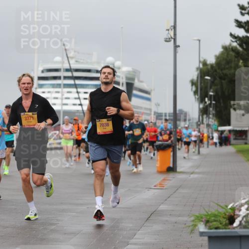 13.09.2026 - Kiel Lauf Andreas Tolksdorf http://msf.ph/oto/10477595 13.09.2026 11:50:44 Kiellinie 39, 7626, 3888, 3371, 7038 meine-sportfotos.de