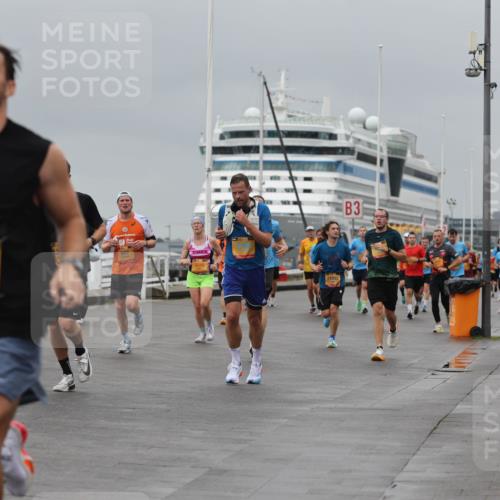 13.09.2026 - Kiel Lauf Andreas Tolksdorf http://msf.ph/oto/10477635 13.09.2026 11:50:46 Kiellinie 4, 388, 7038, 997, 11735, 3 meine-sportfotos.de