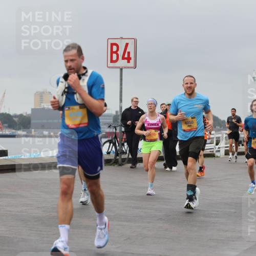 13.09.2026 - Kiel Lauf Andreas Tolksdorf http://msf.ph/oto/10477702 13.09.2026 11:50:49 Kiellinie 4, 686, 4050, 11735 meine-sportfotos.de