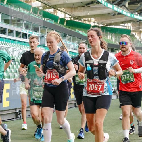 13.09.2026 - 21. swb-Marathon Bremen Michael Burmester http://msf.ph/oto/10477744 13.09.2026 13:17:36 Laufen im Stadion 134, 153, 231, 267, 271, 311, 404, 449, 546, 588, 732, 753, 837, 990, 1057, 1185, 1312, 1424, 1425, 1465, 1539, 1790, 1813, 1825, 1844, 1868, 1987, 2056, 2067, 2096, 2123, 2259, 2351, 2357, 2358, 2363, 2381, 2389, 2419, 2532, 2550, 2562, 2579, 2586, 2601, 2614, 2647, 2655, 2778, 2797, 2799, 2821, 2849, 2880, 2893, 2974, 2984, 2996, 2999, 3100, 3104, 3146, 3180, 3195, 3210, 3213, 3314, 3337, 3366, 3387, 3421, 3431, 3476, 3479, 3501, 3506, 3537, 3548, 3633, 3654, 3740 meine-sportfotos.de
