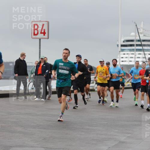 13.09.2026 - Kiel Lauf Andreas Tolksdorf http://msf.ph/oto/10477752 13.09.2026 11:50:52 Kiellinie 11735, 4, 5918, 4066, 3 meine-sportfotos.de