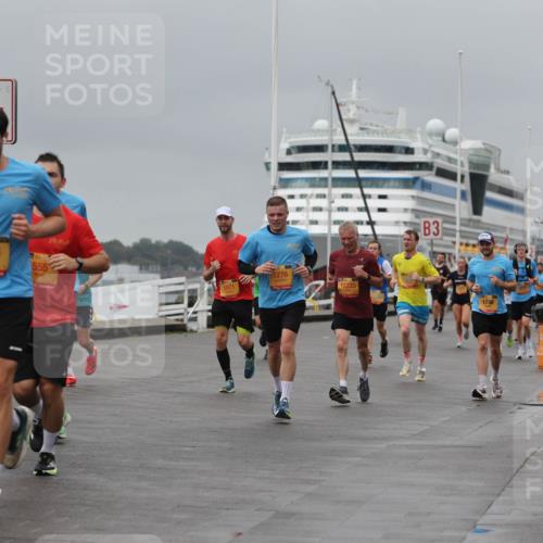 13.09.2026 - Kiel Lauf Andreas Tolksdorf http://msf.ph/oto/10477823 13.09.2026 11:50:56 Kiellinie 7436, 555, 1276, 12235, 5971, 3, 1756 meine-sportfotos.de