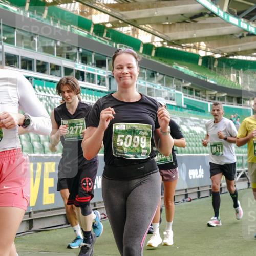 13.09.2026 - 21. swb-Marathon Bremen Michael Burmester http://msf.ph/oto/10477892 13.09.2026 13:17:39 Laufen im Stadion 134, 153, 267, 271, 311, 404, 449, 546, 588, 732, 753, 837, 990, 1057, 1185, 1312, 1424, 1425, 1465, 1539, 1790, 1813, 1825, 1844, 1868, 1987, 2056, 2067, 2096, 2123, 2259, 2357, 2358, 2363, 2381, 2389, 2419, 2532, 2550, 2562, 2579, 2586, 2601, 2614, 2647, 2655, 2778, 2797, 2821, 2849, 2857, 2880, 2893, 2974, 2984, 2996, 2999, 3100, 3104, 3146, 3180, 3195, 3210, 3213, 3314, 3337, 3366, 3387, 3421, 3431, 3476, 3479, 3501, 3506, 3537, 3548, 3633, 3654, 3740, 4478 meine-sportfotos.de