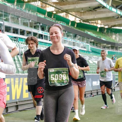 13.09.2026 - 21. swb-Marathon Bremen Michael Burmester http://msf.ph/oto/10477902 13.09.2026 13:17:39 Laufen im Stadion 134, 153, 267, 271, 311, 404, 449, 546, 588, 732, 753, 837, 990, 1057, 1185, 1312, 1424, 1425, 1465, 1539, 1790, 1813, 1825, 1844, 1868, 1987, 2056, 2067, 2096, 2123, 2259, 2357, 2358, 2363, 2381, 2389, 2419, 2532, 2550, 2562, 2579, 2586, 2601, 2614, 2647, 2655, 2778, 2797, 2821, 2849, 2857, 2880, 2893, 2974, 2984, 2996, 2999, 3100, 3104, 3146, 3180, 3195, 3210, 3213, 3314, 3337, 3366, 3387, 3421, 3431, 3476, 3479, 3501, 3506, 3537, 3548, 3633, 3654, 3740, 4478 meine-sportfotos.de
