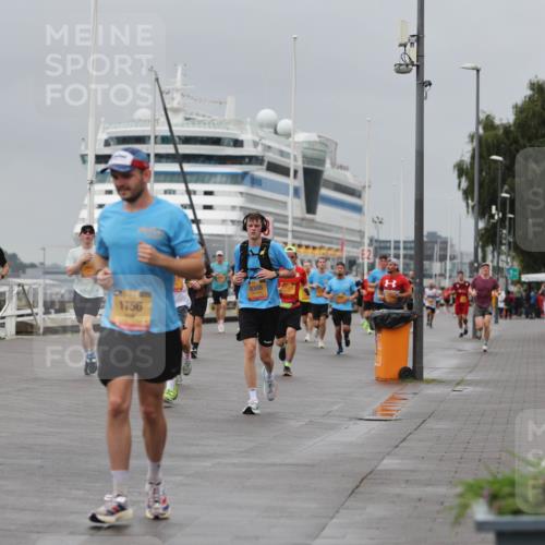 13.09.2026 - Kiel Lauf Andreas Tolksdorf http://msf.ph/oto/10477918 13.09.2026 11:51:01 Kiellinie 8308, 1756, 100 meine-sportfotos.de