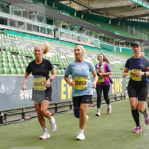 13.09.2026 - 21. swb-Marathon Bremen Michael Burmester http://msf.ph/oto/10477989 13.09.2026 10:40:11 Laufen im Stadion 10135, 10138, 10139, 10156, 10169, 10204, 10213, 10217, 10229, 10234, 10238, 10279, 10280, 10299, 10314, 10321, 10354, 10360, 10363, 10364, 10378, 10386, 10404, 10406, 10417, 10424, 10435, 10455, 10457, 10469, 10483, 10484, 10493, 10501, 10505, 10510, 10511, 10545, 10556, 10570, 10576, 10580, 10582, 10586, 10595, 10599, 10609, 10611, 10616, 10619, 10630, 10653, 10660, 10662, 10664, 10686, 10694, 10696, 10712, 10737, 10743, 10751 meine-sportfotos.de