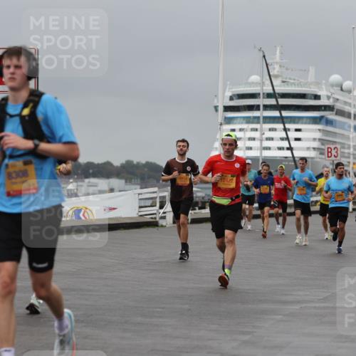 13.09.2026 - Kiel Lauf Andreas Tolksdorf http://msf.ph/oto/10477998 13.09.2026 11:51:07 Kiellinie 2993, 8308, 4813, 12422, 3, 9006, 11224 meine-sportfotos.de