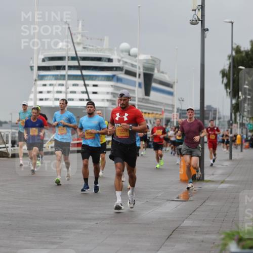 13.09.2026 - Kiel Lauf Andreas Tolksdorf http://msf.ph/oto/10478056 13.09.2026 11:51:09 Kiellinie 5746, 9000, 11224 meine-sportfotos.de