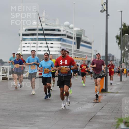 13.09.2026 - Kiel Lauf Andreas Tolksdorf http://msf.ph/oto/10478064 13.09.2026 11:51:09 Kiellinie 6366, 9006, 1122 meine-sportfotos.de