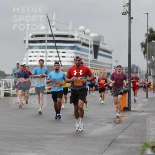 13.09.2026 - Kiel Lauf Andreas Tolksdorf http://msf.ph/oto/10478066 13.09.2026 11:51:09 Kiellinie 6366, 9006, 11224 meine-sportfotos.de