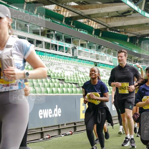 13.09.2026 - 21. swb-Marathon Bremen Michael Burmester http://msf.ph/oto/10478200 13.09.2026 10:40:17 Laufen im Stadion 10135, 10138, 10139, 10155, 10156, 10169, 10204, 10213, 10217, 10229, 10234, 10238, 10279, 10280, 10299, 10313, 10314, 10321, 10354, 10360, 10363, 10364, 10378, 10386, 10404, 10406, 10417, 10424, 10435, 10455, 10457, 10469, 10483, 10484, 10493, 10501, 10505, 10510, 10511, 10545, 10556, 10570, 10576, 10580, 10582, 10586, 10595, 10599, 10609, 10611, 10616, 10619, 10630, 10653, 10660, 10662, 10664, 10686, 10694, 10696, 10706, 10712, 10737, 10743, 10751, 10766 meine-sportfotos.de