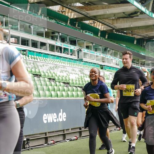 13.09.2026 - 21. swb-Marathon Bremen Michael Burmester http://msf.ph/oto/10478209 13.09.2026 10:40:18 Laufen im Stadion 10135, 10138, 10139, 10155, 10156, 10169, 10204, 10213, 10217, 10229, 10234, 10238, 10279, 10280, 10299, 10313, 10314, 10321, 10354, 10360, 10363, 10364, 10378, 10386, 10404, 10406, 10417, 10424, 10435, 10455, 10457, 10469, 10483, 10484, 10493, 10501, 10505, 10510, 10511, 10545, 10556, 10570, 10576, 10580, 10582, 10586, 10595, 10599, 10609, 10611, 10616, 10619, 10630, 10653, 10660, 10662, 10664, 10686, 10694, 10696, 10706, 10712, 10737, 10743, 10751, 10766 meine-sportfotos.de