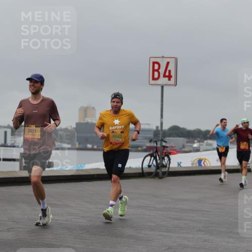 13.09.2026 - Kiel Lauf Andreas Tolksdorf http://msf.ph/oto/10478280 13.09.2026 11:51:34 Kiellinie 38, 7570, 39, 3921, 6043, 4 meine-sportfotos.de