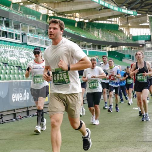 13.09.2026 - 21. swb-Marathon Bremen Michael Burmester http://msf.ph/oto/10478281 13.09.2026 13:17:51 Laufen im Stadion 134, 153, 267, 271, 311, 404, 449, 546, 588, 732, 753, 837, 990, 1057, 1424, 1425, 1539, 1790, 1813, 1825, 1844, 1868, 1987, 2056, 2067, 2096, 2123, 2137, 2259, 2294, 2357, 2358, 2363, 2381, 2389, 2419, 2453, 2532, 2550, 2562, 2586, 2601, 2614, 2647, 2655, 2778, 2797, 2821, 2849, 2857, 2879, 2880, 2893, 2984, 2996, 2999, 3096, 3100, 3104, 3146, 3180, 3195, 3210, 3213, 3314, 3337, 3366, 3421, 3431, 3476, 3479, 3501, 3506, 3537, 3548, 3633, 3654, 3740, 4478 meine-sportfotos.de