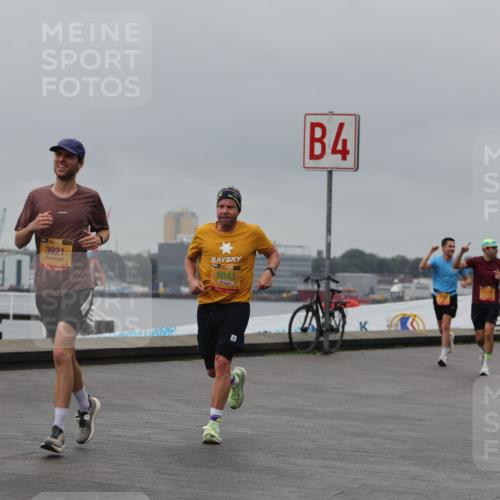 13.09.2026 - Kiel Lauf Andreas Tolksdorf http://msf.ph/oto/10478285 13.09.2026 11:51:34 Kiellinie 1, 39, 7570, 1, 39, 3921, 6043, 4 meine-sportfotos.de