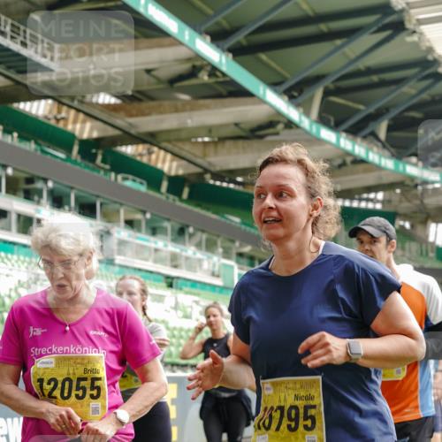 13.09.2026 - 21. swb-Marathon Bremen Michael Burmester http://msf.ph/oto/10478308 13.09.2026 10:40:20 Laufen im Stadion 10135, 10138, 10139, 10155, 10156, 10169, 10204, 10213, 10217, 10229, 10234, 10238, 10279, 10280, 10299, 10313, 10314, 10321, 10354, 10360, 10363, 10364, 10378, 10386, 10404, 10406, 10417, 10424, 10435, 10455, 10457, 10469, 10483, 10484, 10493, 10501, 10505, 10510, 10511, 10545, 10556, 10570, 10576, 10580, 10582, 10586, 10595, 10599, 10609, 10611, 10616, 10619, 10630, 10653, 10660, 10662, 10664, 10686, 10694, 10696, 10706, 10712, 10737, 10743, 10751, 10766 meine-sportfotos.de