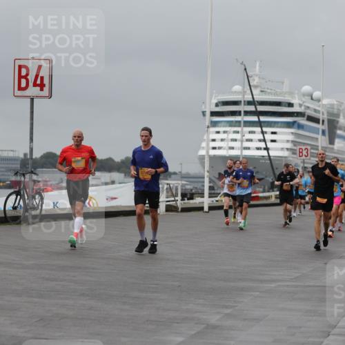 13.09.2026 - Kiel Lauf Andreas Tolksdorf http://msf.ph/oto/10478464 13.09.2026 11:51:49 Kiellinie 4, 3 meine-sportfotos.de