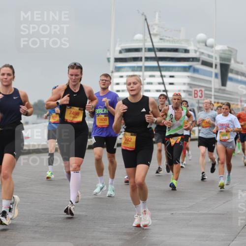 13.09.2026 - Kiel Lauf Andreas Tolksdorf http://msf.ph/oto/10478630 13.09.2026 11:52:01 Kiellinie 34, 30, 38, 7498, 11630, 692, 3 meine-sportfotos.de