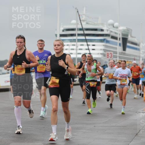 13.09.2026 - Kiel Lauf Andreas Tolksdorf http://msf.ph/oto/10478645 13.09.2026 11:52:01 Kiellinie 4, 38, 7498, 11630, 692, 3685, 3, 7804 meine-sportfotos.de