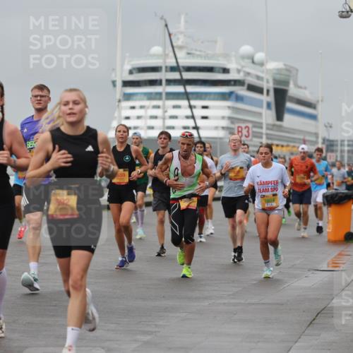 13.09.2026 - Kiel Lauf Andreas Tolksdorf http://msf.ph/oto/10478647 13.09.2026 11:52:01 Kiellinie 7498, 8659, 2, 3686, 83, 7804 meine-sportfotos.de