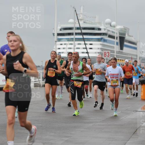 13.09.2026 - Kiel Lauf Andreas Tolksdorf http://msf.ph/oto/10478657 13.09.2026 11:52:02 Kiellinie 4, 8659, 7498, 3685, 3, 7804, 11794 meine-sportfotos.de