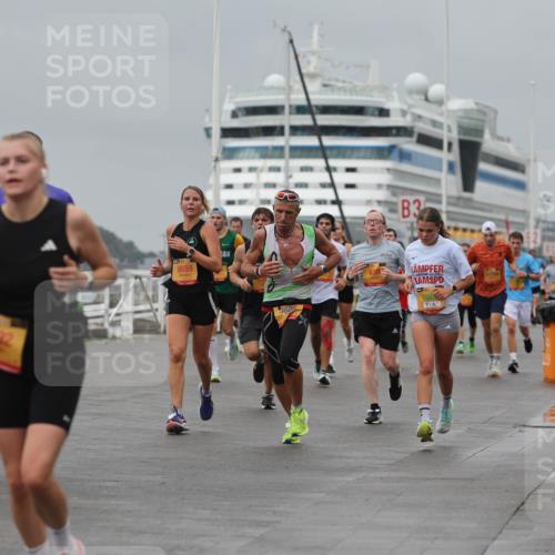 13.09.2026 - Kiel Lauf Andreas Tolksdorf http://msf.ph/oto/10478665 13.09.2026 11:52:02 Kiellinie 4, 7498, 8659, 368, 3, 780, 11794 meine-sportfotos.de