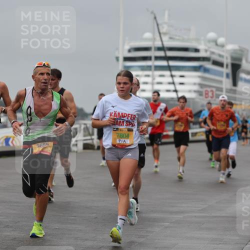 13.09.2026 - Kiel Lauf Andreas Tolksdorf http://msf.ph/oto/10478716 13.09.2026 11:52:04 Kiellinie 4, 38, 8659, 3685, 38, 7804, 83 meine-sportfotos.de