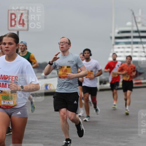 13.09.2026 - Kiel Lauf Andreas Tolksdorf http://msf.ph/oto/10478751 13.09.2026 11:52:06 Kiellinie 4, 3685, 1, 39, 7804, 630 meine-sportfotos.de