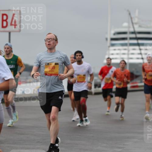 13.09.2026 - Kiel Lauf Andreas Tolksdorf http://msf.ph/oto/10478759 13.09.2026 11:52:06 Kiellinie 4, 7804, 4, 38, 630, 1 meine-sportfotos.de