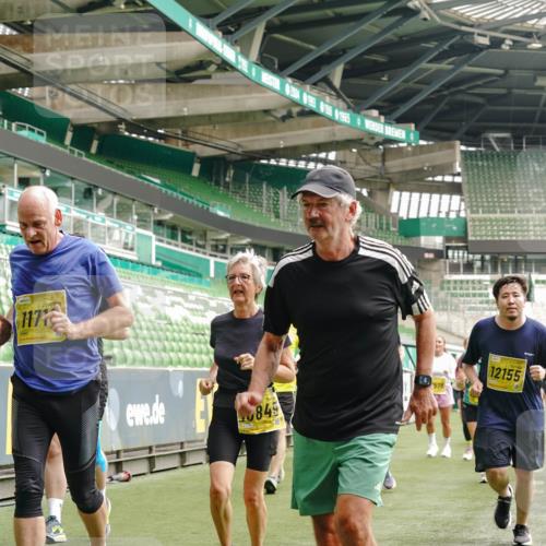 13.09.2026 - 21. swb-Marathon Bremen Michael Burmester http://msf.ph/oto/10478788 13.09.2026 10:40:40 Laufen im Stadion 10138, 10155, 10156, 10163, 10169, 10213, 10217, 10229, 10234, 10247, 10279, 10280, 10299, 10313, 10314, 10321, 10354, 10386, 10399, 10406, 10414, 10417, 10419, 10424, 10435, 10455, 10483, 10484, 10493, 10501, 10527, 10545, 10556, 10570, 10576, 10580, 10582, 10586, 10599, 10609, 10611, 10616, 10619, 10644, 10653, 10660, 10662, 10694, 10696, 10705, 10706, 10712, 10719, 10737, 10743, 10751, 10766, 10768, 10804, 11043, 11048 meine-sportfotos.de
