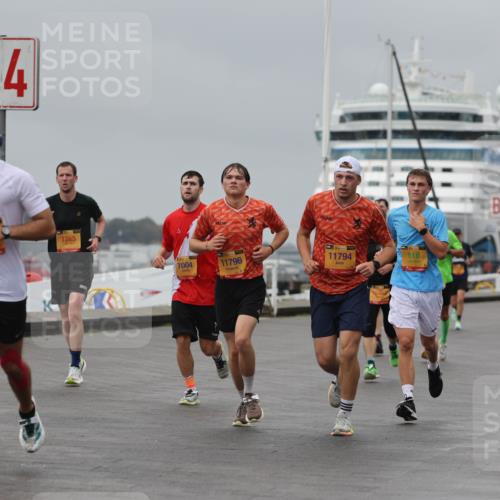 13.09.2026 - Kiel Lauf Andreas Tolksdorf http://msf.ph/oto/10478805 13.09.2026 11:52:08 Kiellinie 4, 1265, 7004, 11796, 11794, 618, 3 meine-sportfotos.de