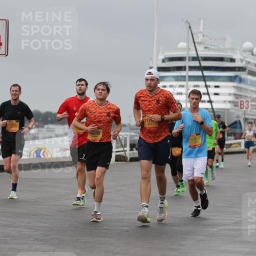 13.09.2026 - Kiel Lauf Andreas Tolksdorf http://msf.ph/oto/10478813 13.09.2026 11:52:08 Kiellinie 4, 96, 1175, 1265, 3654, 618, 3 meine-sportfotos.de