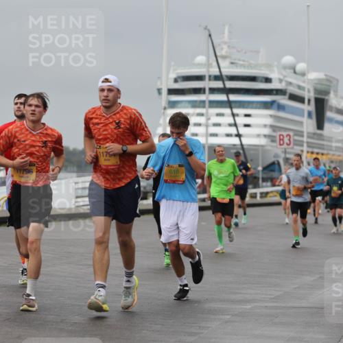 13.09.2026 - Kiel Lauf Andreas Tolksdorf http://msf.ph/oto/10478825 13.09.2026 11:52:09 Kiellinie 265, 4, 11796, 11794, 38, 618, 3 meine-sportfotos.de