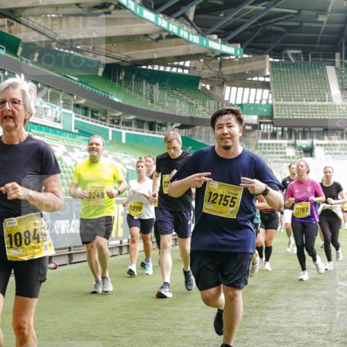 13.09.2026 - 21. swb-Marathon Bremen Michael Burmester http://msf.ph/oto/10478832 13.09.2026 10:40:41 Laufen im Stadion 10138, 10155, 10156, 10163, 10169, 10213, 10217, 10229, 10234, 10247, 10279, 10280, 10299, 10313, 10314, 10321, 10354, 10386, 10399, 10406, 10414, 10417, 10419, 10424, 10435, 10455, 10483, 10484, 10493, 10501, 10527, 10545, 10556, 10570, 10576, 10580, 10582, 10586, 10599, 10611, 10616, 10619, 10644, 10653, 10660, 10694, 10696, 10705, 10706, 10712, 10719, 10737, 10743, 10751, 10766, 10768, 10804, 10859, 11043, 11048 meine-sportfotos.de