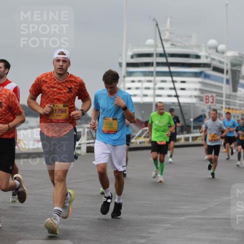 13.09.2026 - Kiel Lauf Andreas Tolksdorf http://msf.ph/oto/10478843 13.09.2026 11:52:09 Kiellinie 4, 11796, 39, 1794, 618, 3 meine-sportfotos.de