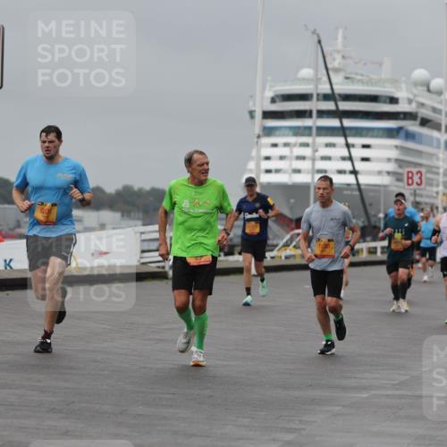 13.09.2026 - Kiel Lauf Andreas Tolksdorf http://msf.ph/oto/10478885 13.09.2026 11:52:12 Kiellinie 4, 0462, 8021, 1130, 3, 25, 3 meine-sportfotos.de