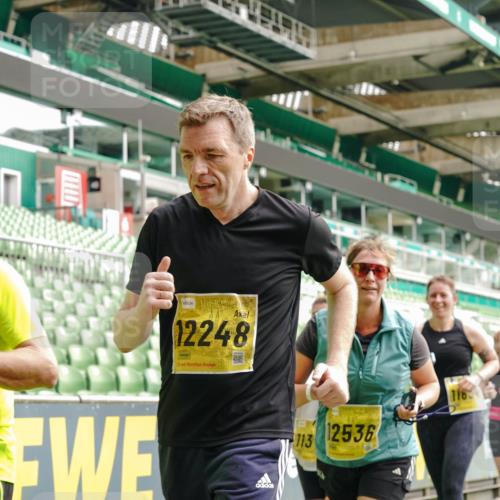 13.09.2026 - 21. swb-Marathon Bremen Michael Burmester http://msf.ph/oto/10478904 13.09.2026 10:40:45 Laufen im Stadion 10138, 10155, 10156, 10163, 10169, 10213, 10217, 10229, 10234, 10247, 10279, 10280, 10299, 10313, 10314, 10321, 10354, 10386, 10399, 10406, 10414, 10417, 10419, 10424, 10435, 10455, 10483, 10484, 10493, 10501, 10527, 10545, 10556, 10570, 10576, 10580, 10582, 10586, 10599, 10611, 10616, 10619, 10644, 10653, 10660, 10694, 10696, 10705, 10706, 10712, 10719, 10722, 10737, 10743, 10751, 10766, 10768, 10804, 10859, 11043, 11048 meine-sportfotos.de
