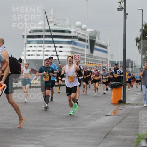 13.09.2026 - Kiel Lauf Andreas Tolksdorf http://msf.ph/oto/10478917 13.09.2026 11:52:15 Kiellinie 4978, 3 meine-sportfotos.de