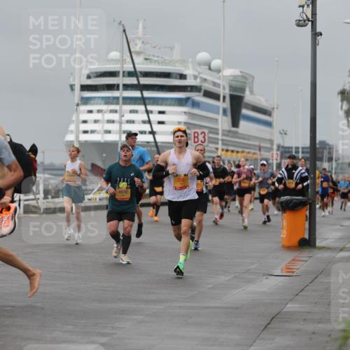 13.09.2026 - Kiel Lauf Andreas Tolksdorf http://msf.ph/oto/10478922 13.09.2026 11:52:15 Kiellinie 2, 0, 2, 5, 4978, 250, 3 meine-sportfotos.de