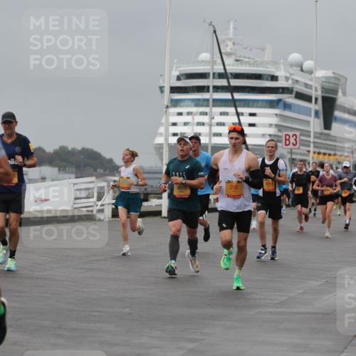 13.09.2026 - Kiel Lauf Andreas Tolksdorf http://msf.ph/oto/10478941 13.09.2026 11:52:16 Kiellinie 4, 2015, 4978, 250, 8962, 3 meine-sportfotos.de