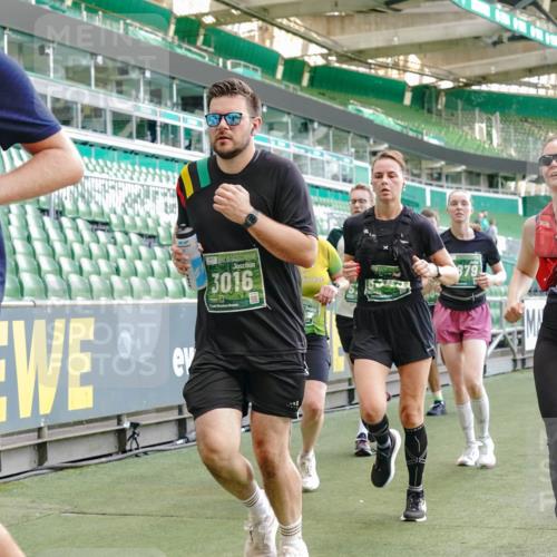 13.09.2026 - 21. swb-Marathon Bremen Michael Burmester http://msf.ph/oto/10478987 13.09.2026 13:18:18 Laufen im Stadion 311, 404, 449, 486, 546, 588, 732, 753, 837, 921, 1057, 1424, 1425, 1431, 1506, 1765, 1790, 1813, 1844, 1868, 2056, 2067, 2096, 2123, 2137, 2224, 2294, 2357, 2358, 2389, 2419, 2453, 2532, 2550, 2557, 2586, 2601, 2614, 2622, 2647, 2655, 2786, 2821, 2845, 2849, 2857, 2879, 2880, 2893, 2944, 2984, 2999, 3072, 3096, 3100, 3104, 3146, 3180, 3195, 3210, 3213, 3285, 3287, 3314, 3337, 3421, 3431, 3476, 3479, 3506, 3537, 3548, 3619, 3633, 3654, 3740, 3879, 4478 meine-sportfotos.de