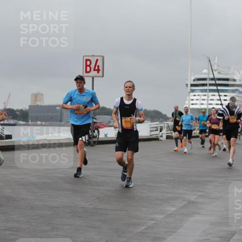 13.09.2026 - Kiel Lauf Andreas Tolksdorf http://msf.ph/oto/10478996 13.09.2026 11:52:21 Kiellinie 25, 978, 4, 8962, 2974, 3 meine-sportfotos.de