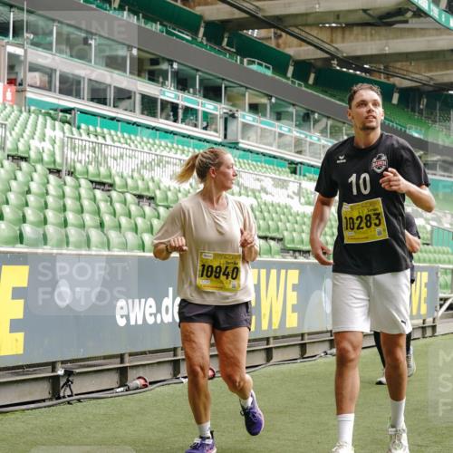 13.09.2026 - 21. swb-Marathon Bremen Michael Burmester http://msf.ph/oto/10478997 13.09.2026 10:40:48 Laufen im Stadion 10138, 10155, 10156, 10163, 10169, 10213, 10217, 10234, 10247, 10279, 10280, 10299, 10313, 10314, 10321, 10354, 10386, 10399, 10406, 10414, 10417, 10419, 10424, 10435, 10455, 10483, 10484, 10493, 10501, 10527, 10545, 10556, 10570, 10576, 10580, 10582, 10586, 10599, 10611, 10616, 10644, 10653, 10660, 10694, 10696, 10705, 10706, 10712, 10719, 10722, 10737, 10743, 10751, 10766, 10768, 10776, 10804, 10859, 11043, 11048 meine-sportfotos.de